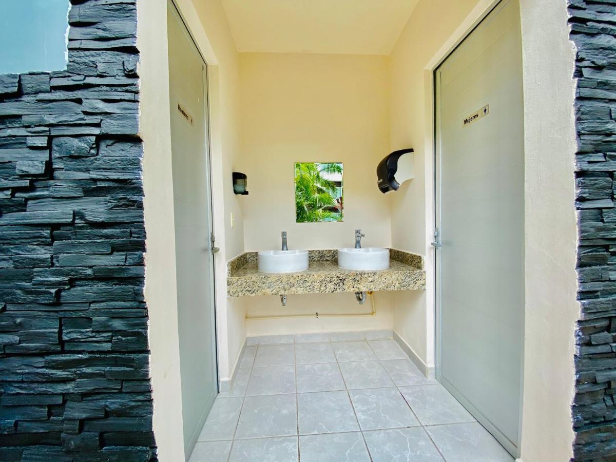 Encanto Con 2 Habitaciones En Long Island Cancún Exterior foto